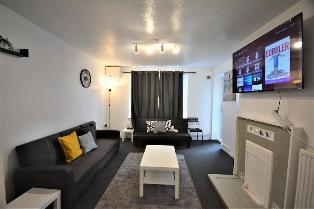 London Zone2 Classic 3 Bedroom