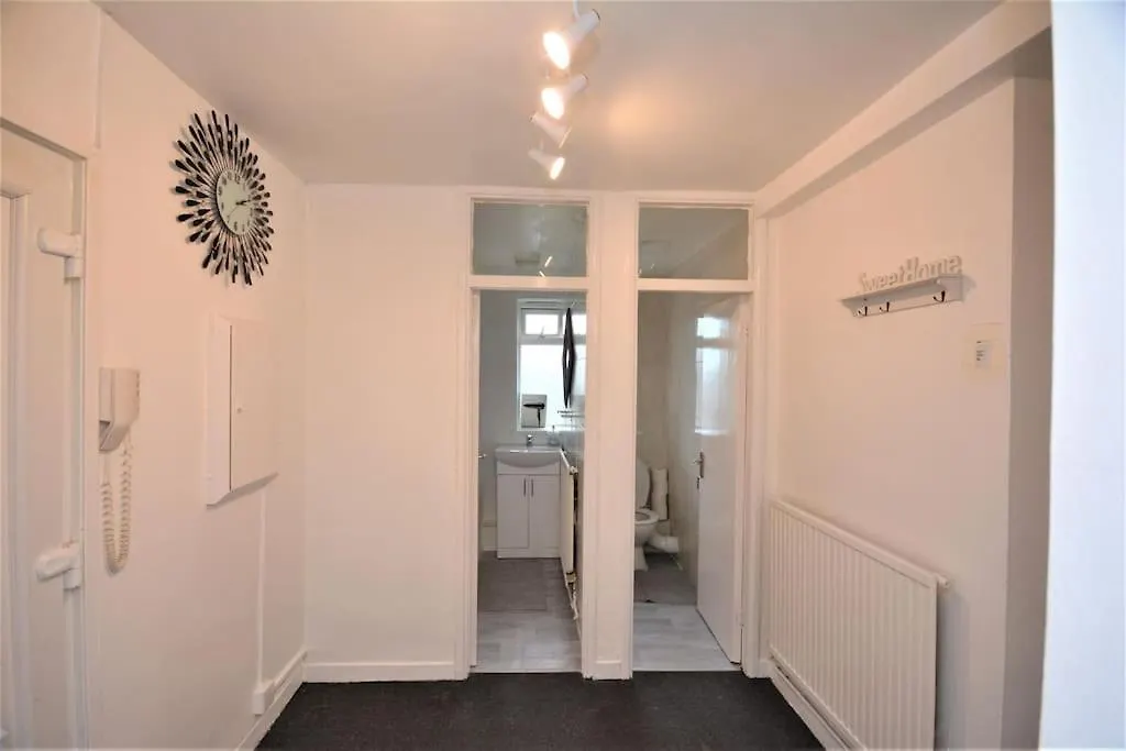 London Zone2 Classic 3 Bedroom